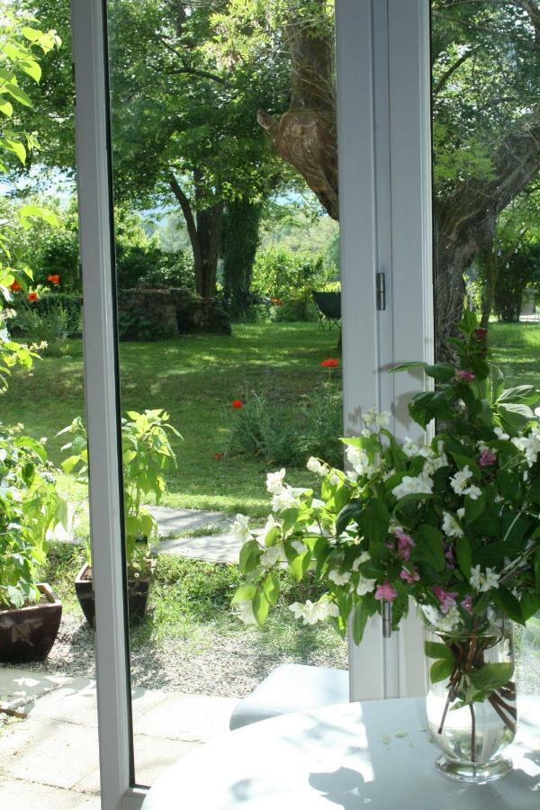 Hotel Le Domaine Des Rouges Queues Chateaudouble  Esterno foto