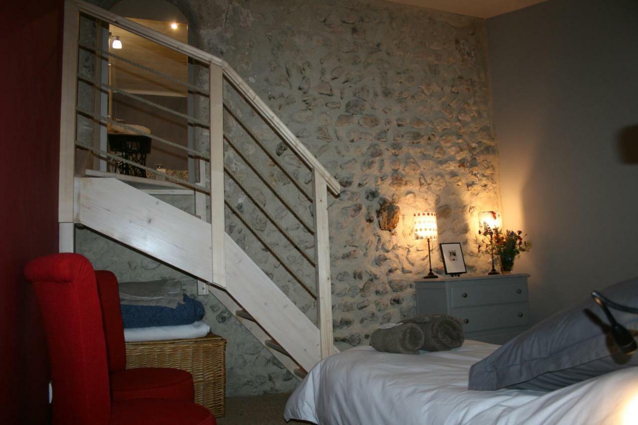Hotel Le Domaine Des Rouges Queues Chateaudouble  Esterno foto