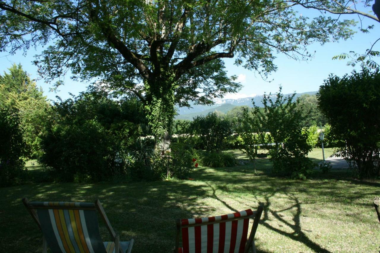 Hotel Le Domaine Des Rouges Queues Chateaudouble  Esterno foto