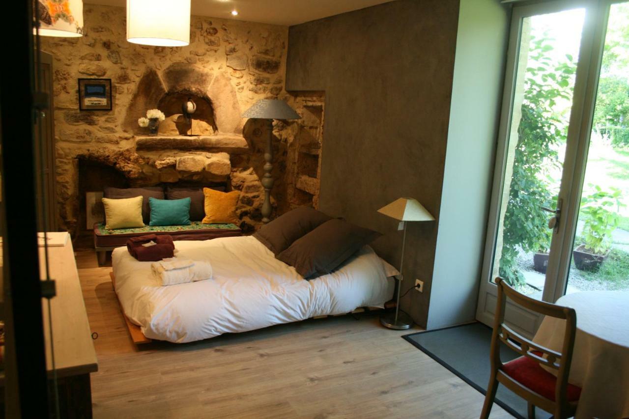 Hotel Le Domaine Des Rouges Queues Chateaudouble  Esterno foto